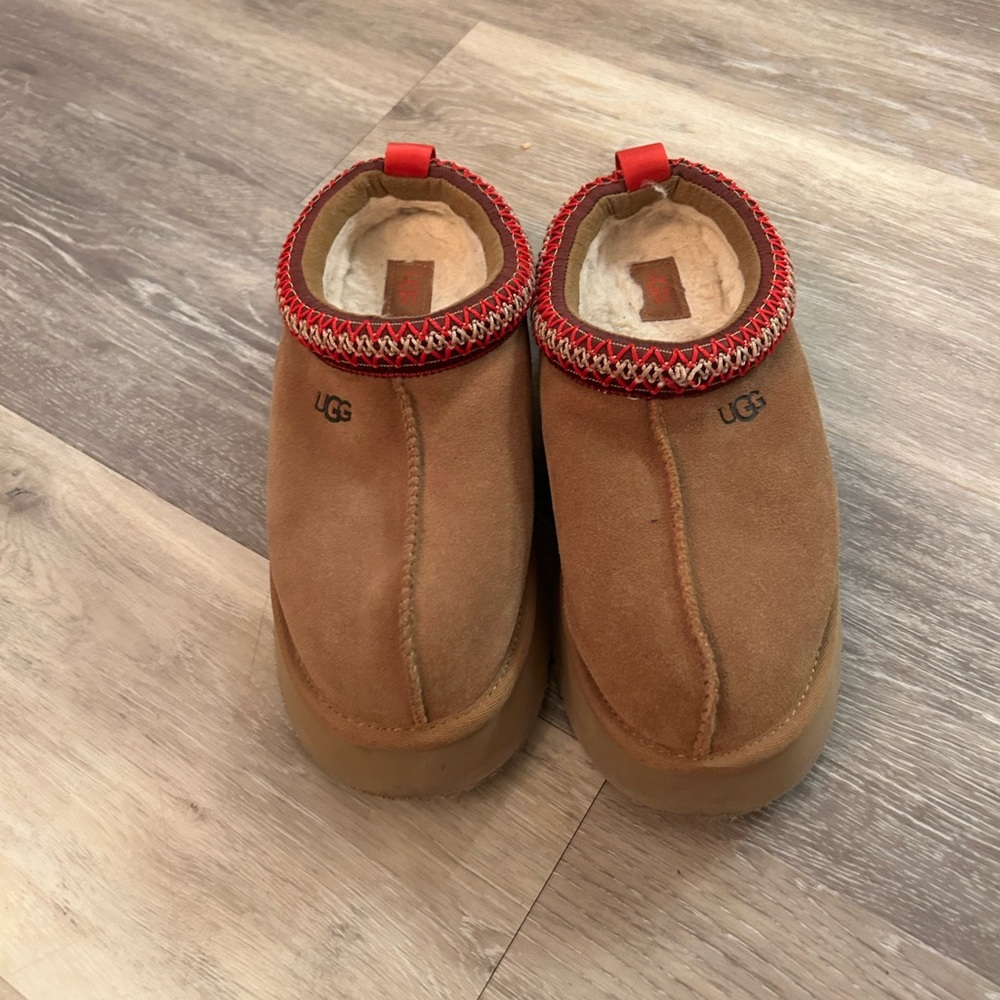 Ugh Tazz Slippers